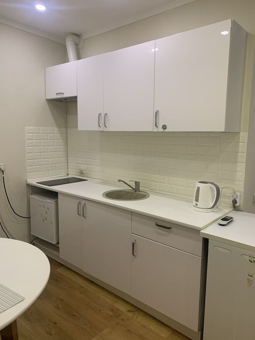 Сдам от хозяина 1 комнатную студию Центр города, р-н ТЦ Афины