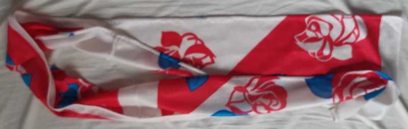 Piękny długi biało-czerwono-szafirowy szal