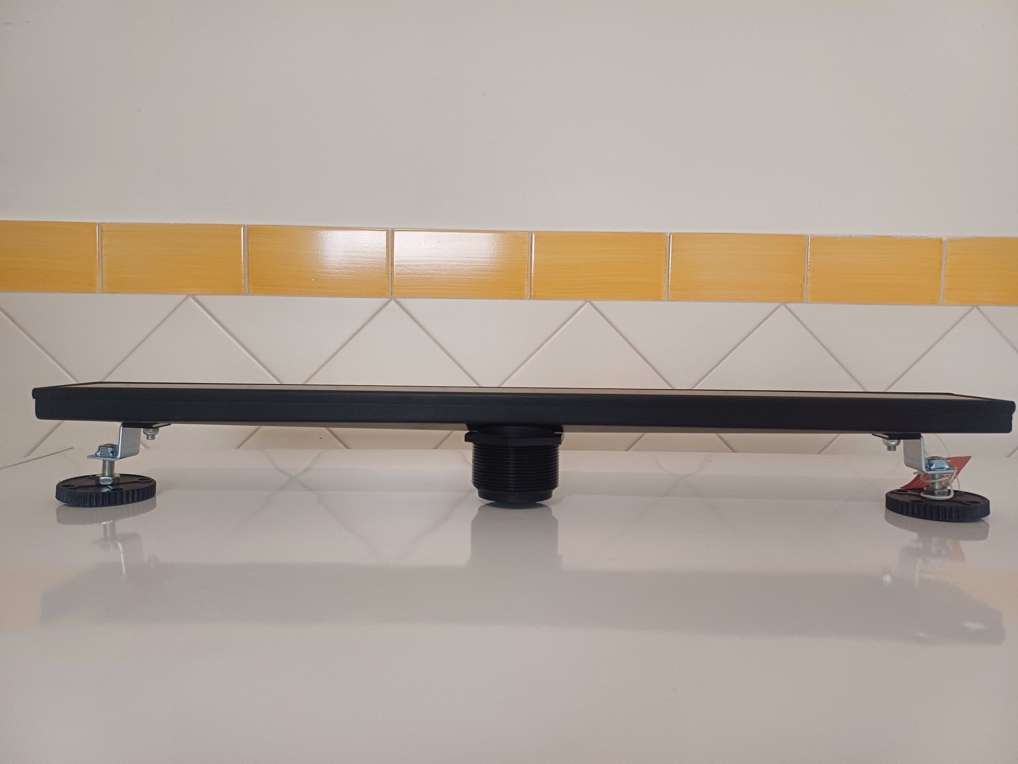 Dreno Linear preto para chuveiro