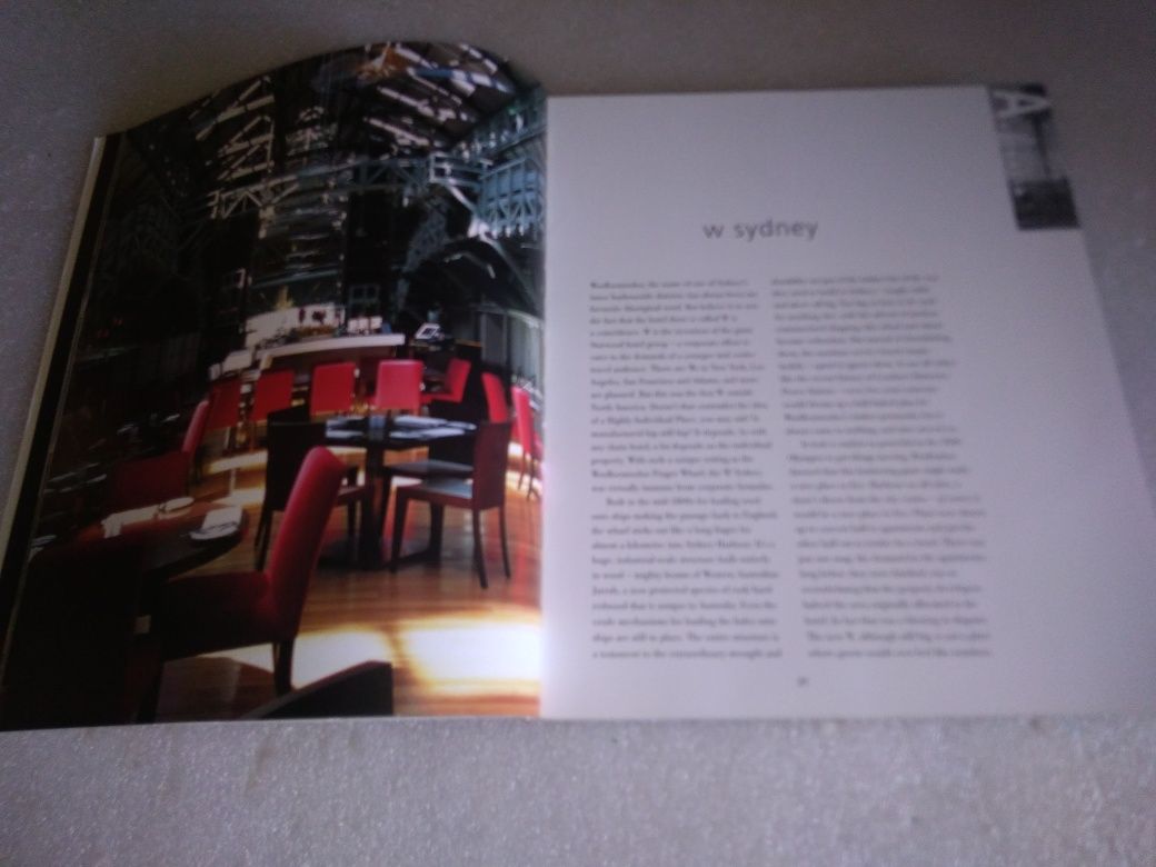 livro HIP HOTELS publicado Thames & Hudson em 2001