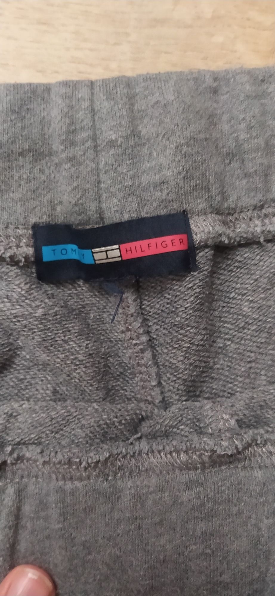 Tommy Hilfiger штани М-L