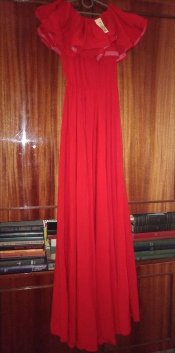 Нарядное Платье с Валаном