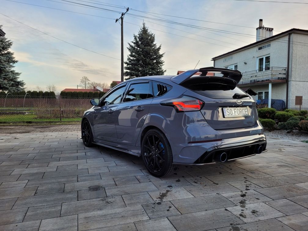 Sprzedam Forda Focus RS.