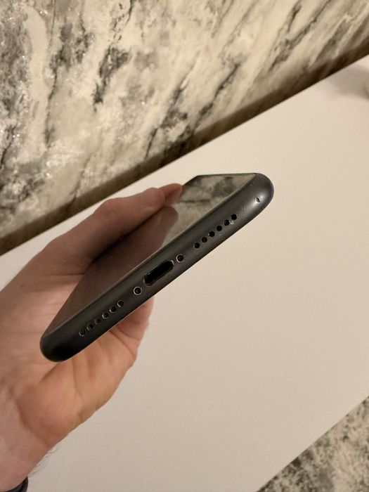 Iphone 11 Black (128 gb). Все в оригіналі. (айфон 11 чорний 128 гб)