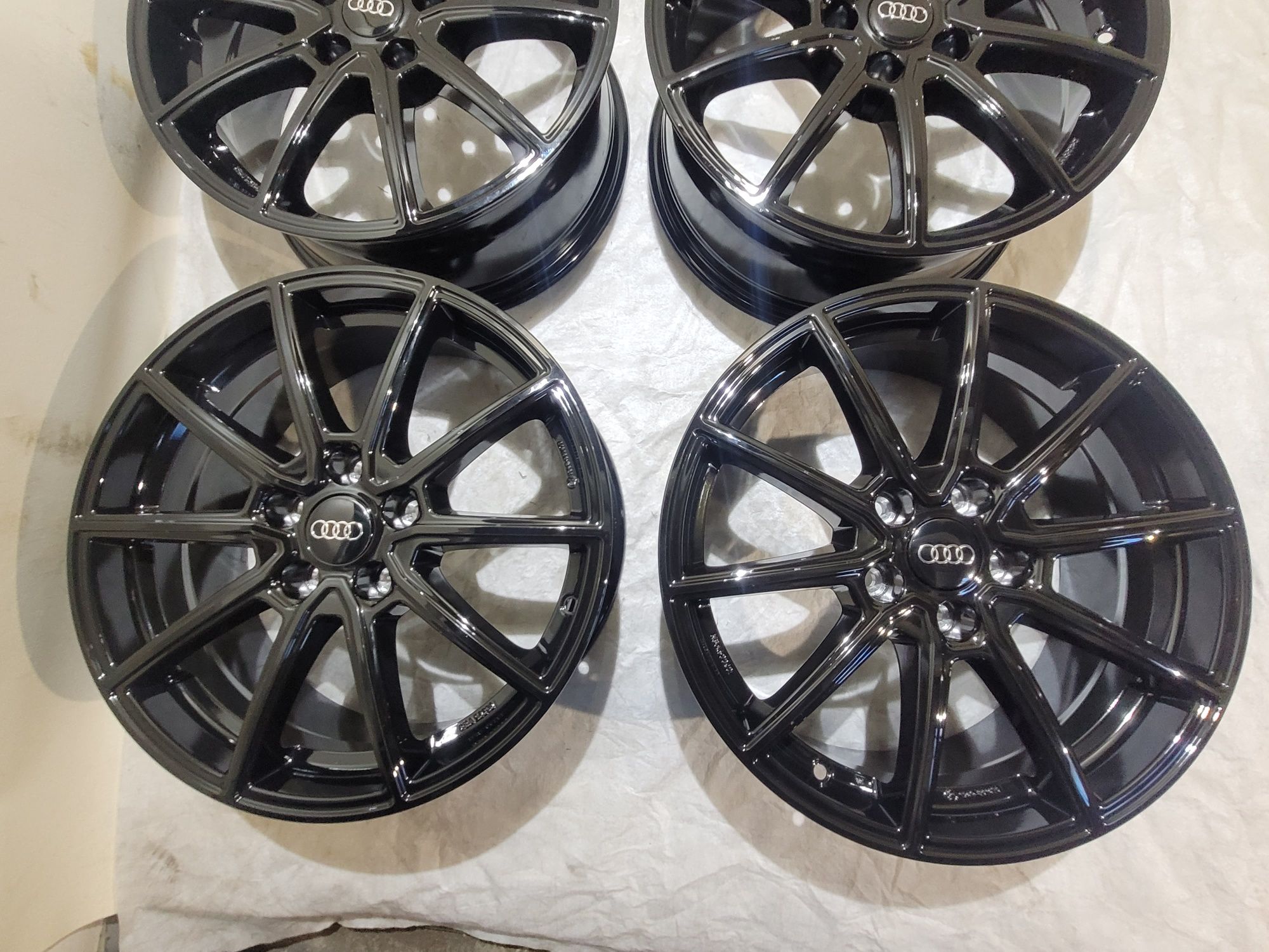 Felgi alumniowe 5x112 7j et 34 66.6 17" AUDI a4 b8