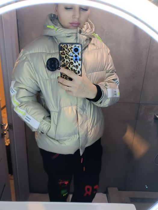 Куртка зимняя ( очень теплая)