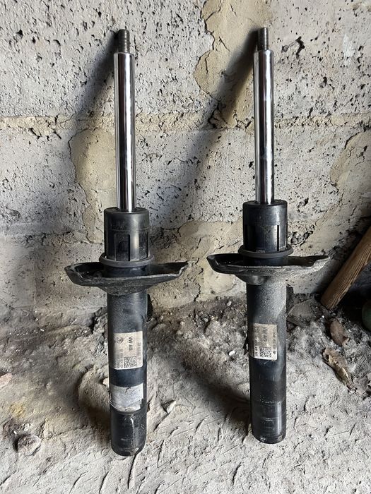 Амортизаторы передние Volkswagen Passat B8