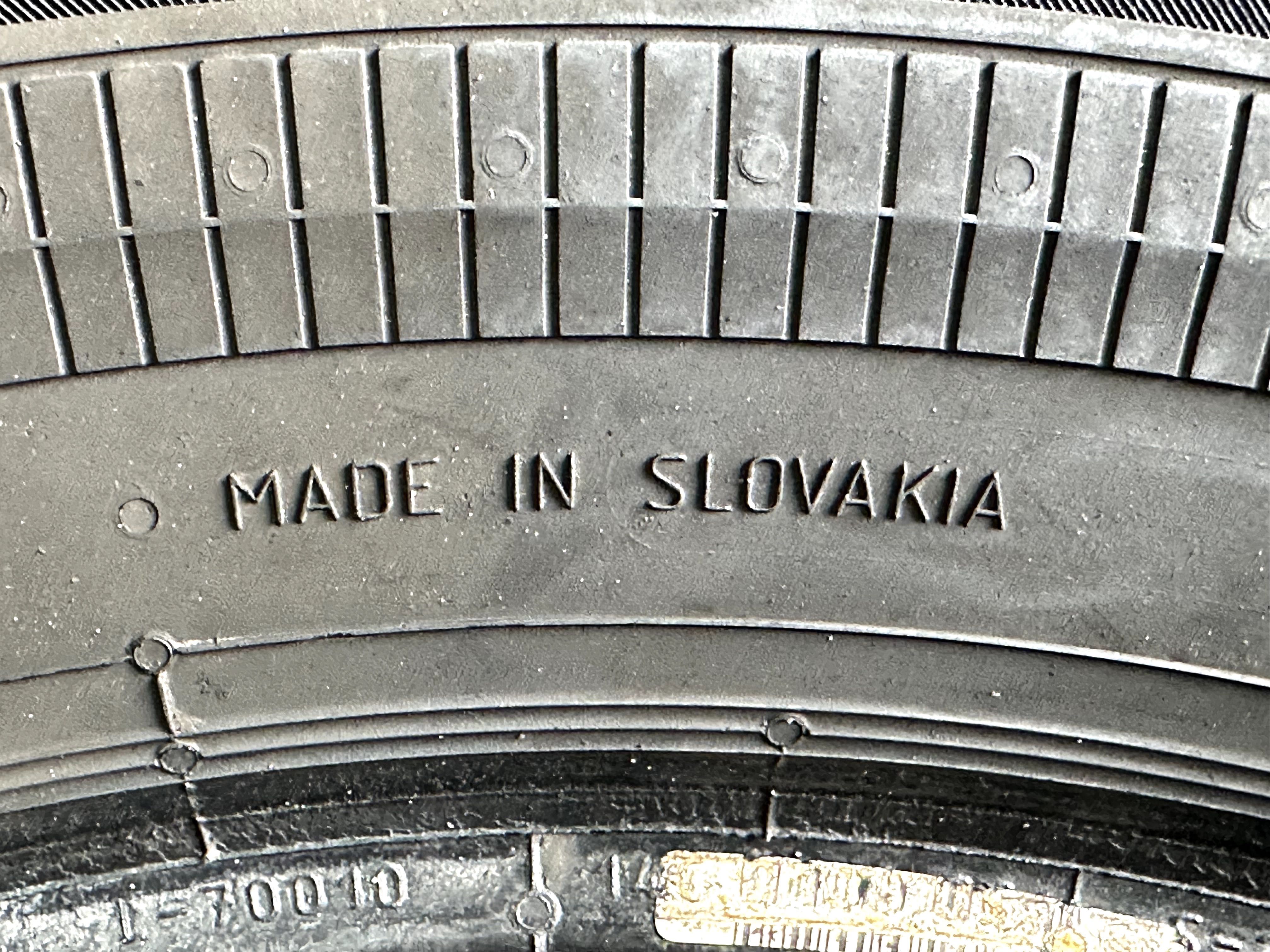 Літні шини 215 65 R16C 109/107 Continental VanContact Eco