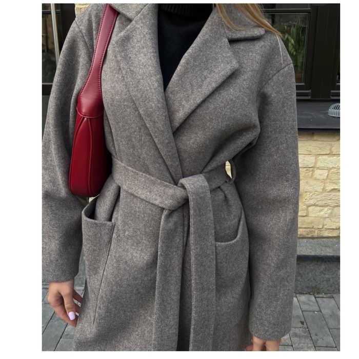 утеплене жіноче пальто кокон