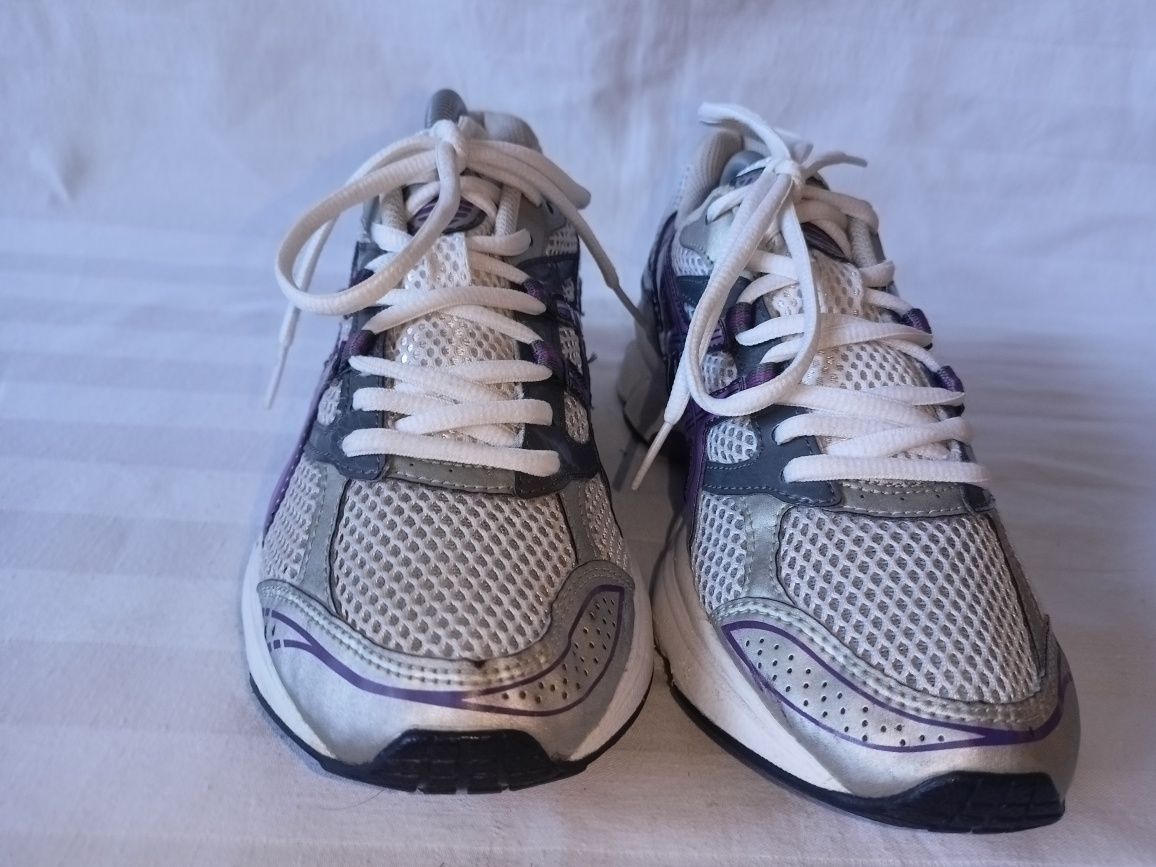 Asics Gel roz. 39 - dł. wkł. 24,5 cm