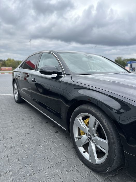 Продається Ауди А8