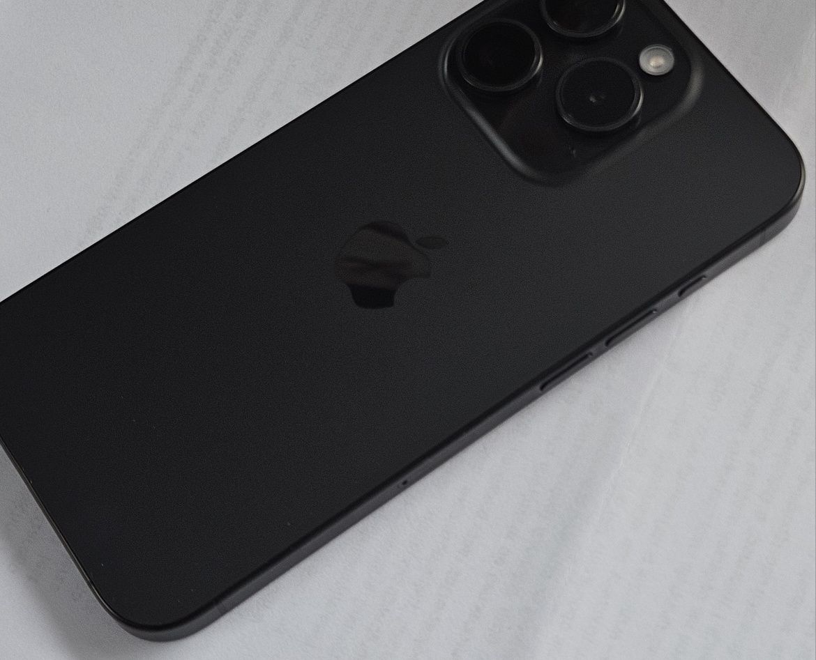 iPhone 15 PRO 256GB black tytan NOWY + ubezpieczenie 3 lata!
