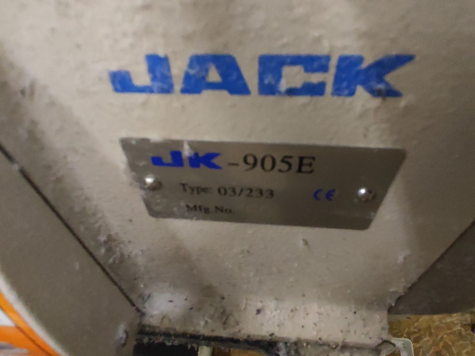 Owerlok pięcionitkowy Jack - automat.