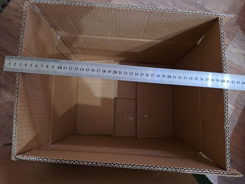 Картонні коробки б/у