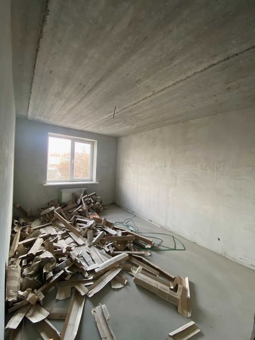 Продаж шикарної 3-ьох кімн квартири на Виставці. Рауш  VS ID: 35616