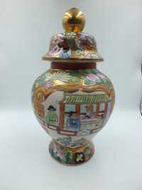 Waza porcelanowa  w stylu Kutani, Japonia b052123