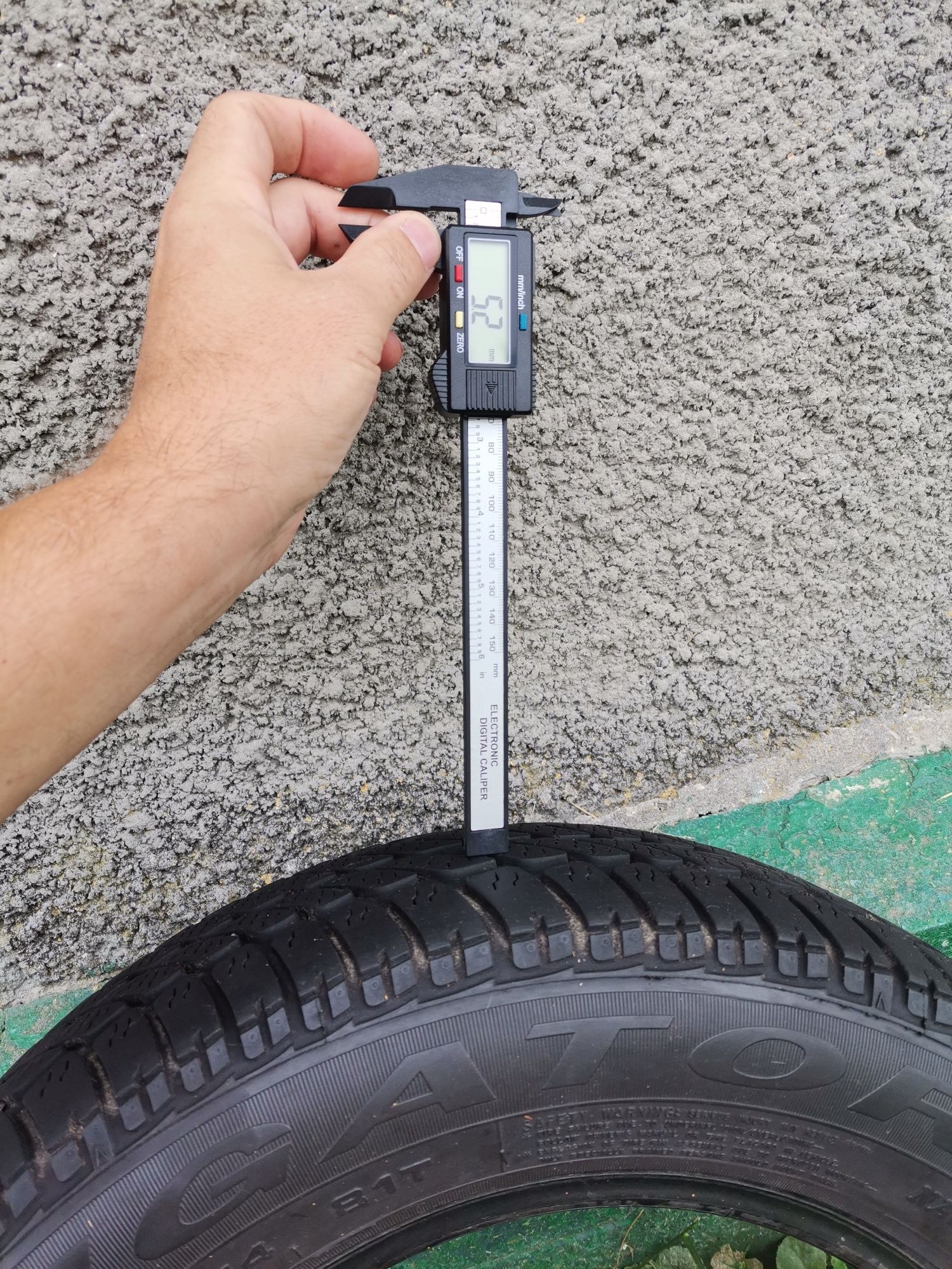 Продам шини 165х70 R14