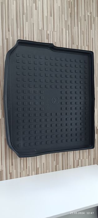 Mata bagażnika Mercedes GLC Coupe 2023r