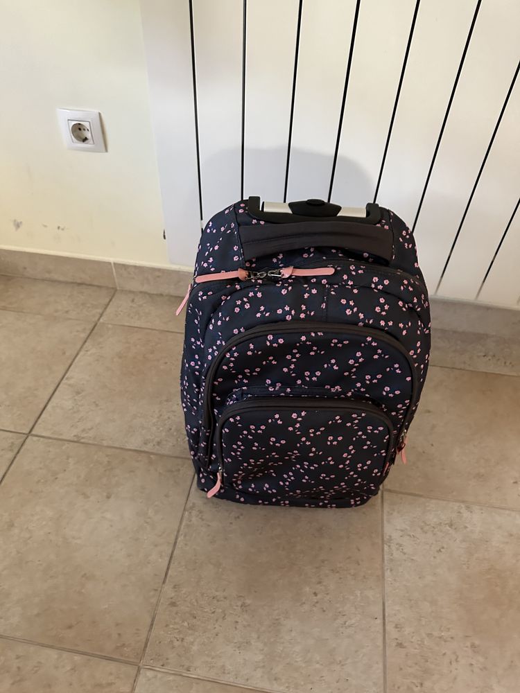 Mochila e troley - 2 em um e lancheira