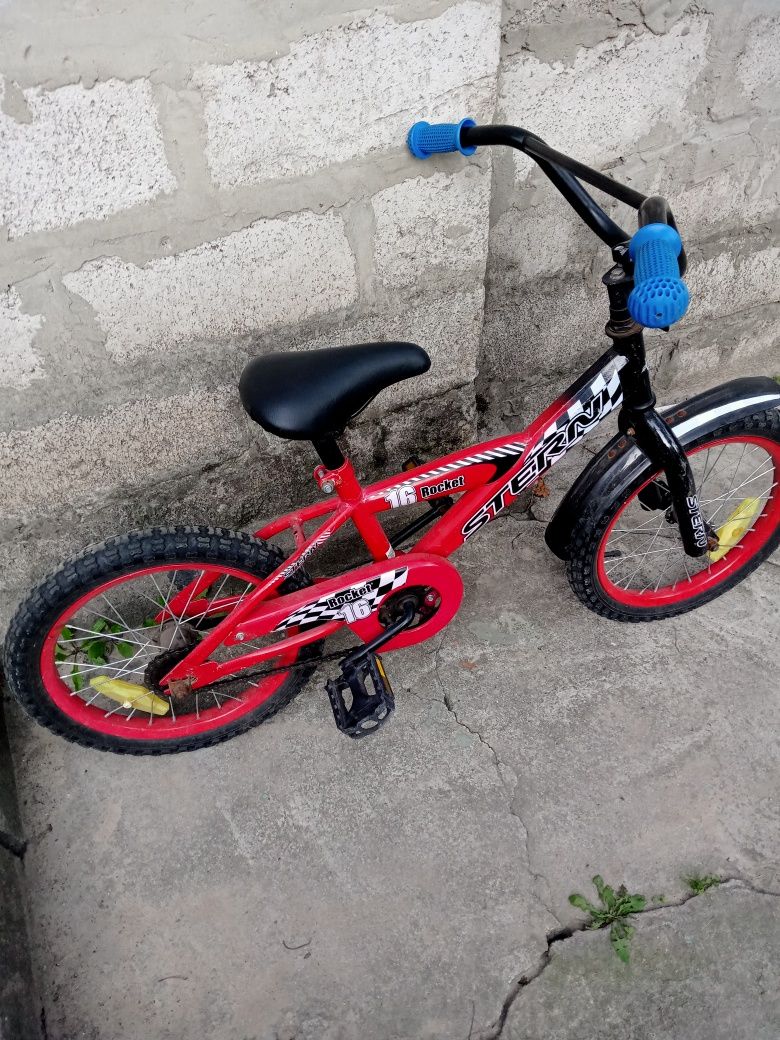 Продам детский велосипед колёса шестнадцатые в рабочем состоянии