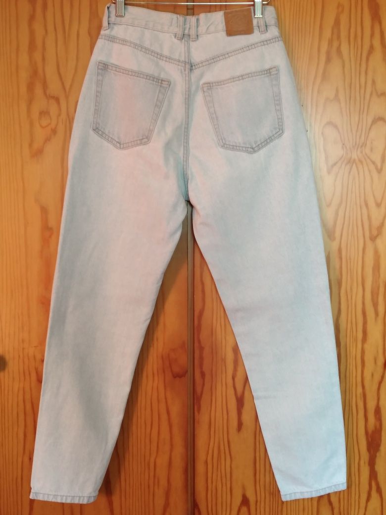 mom jeans Pull&Bear, cintura subida, tamanho 36