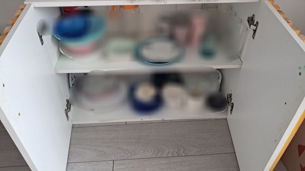 Продам кухонну шафу верхню 80 см