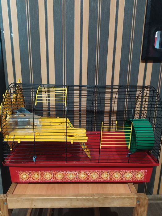 Клетка для грызунов  б/у в хорошем состоянии.