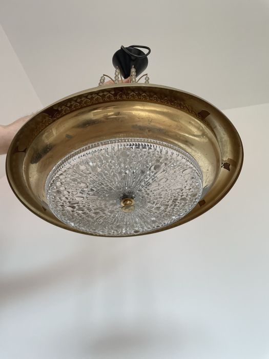 Zyrandol vintage z mosiadzu i krysztalu