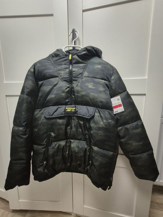 Kurtka C&A  zimowa chłopięca moro roz. 158 nowa