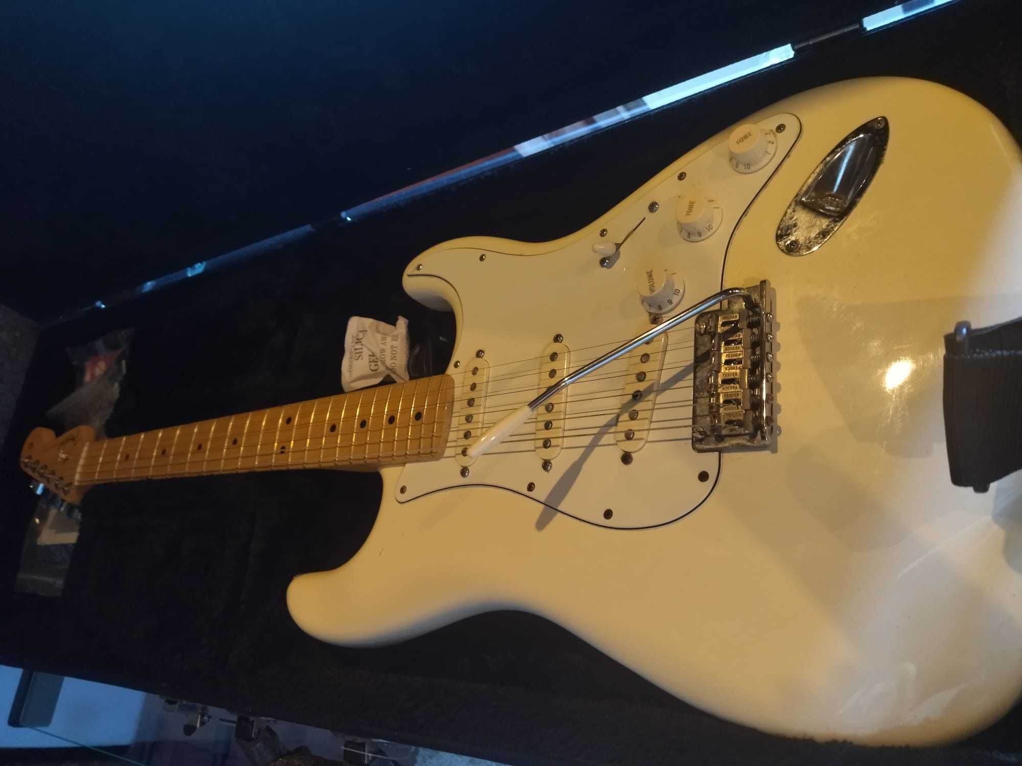 Fender Stratocaster