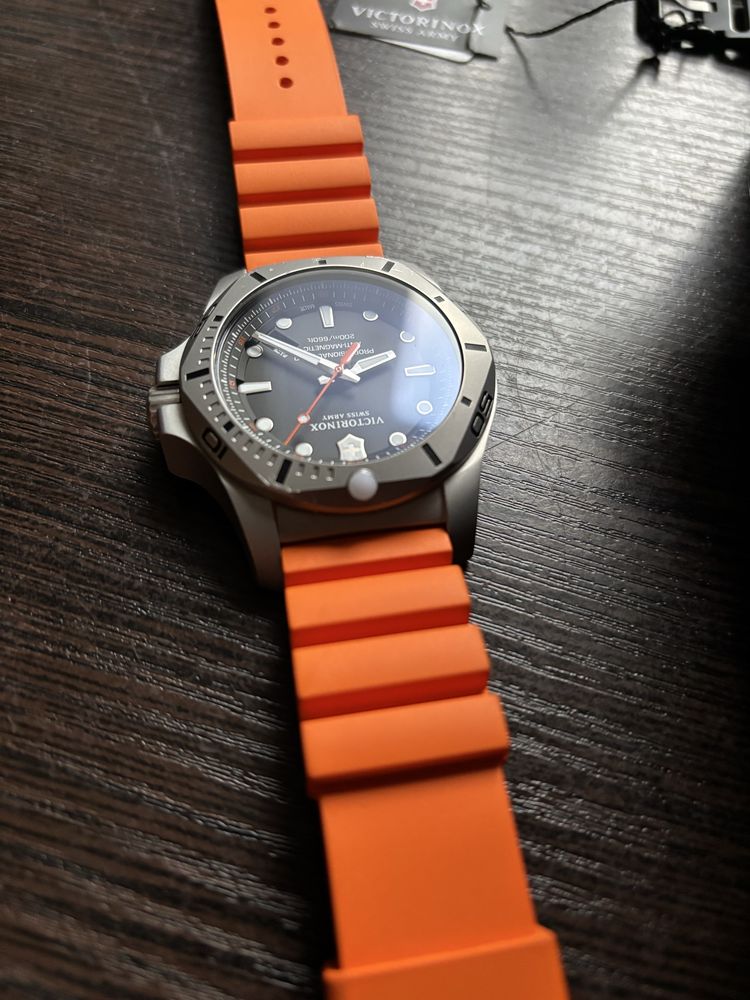 Victorinox inox 241845 оригинал