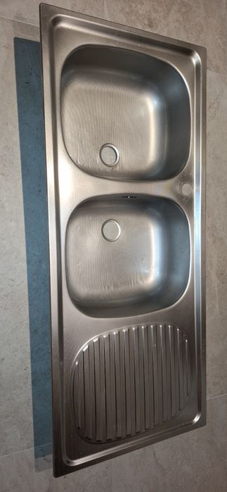 Zlewozmywak dwukomorowy z ociekaczem