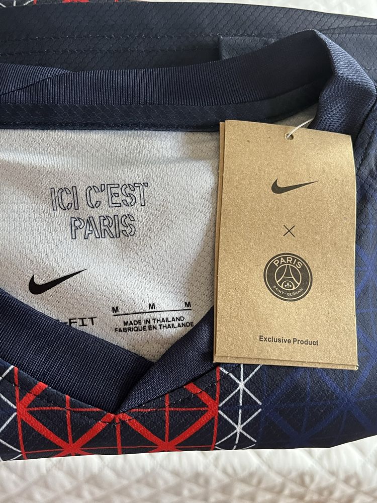 PSG 25/26 Home Kit - Vitinha #17