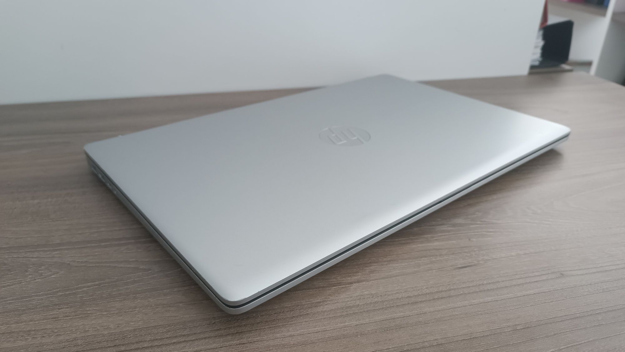 Батарея без износа HP 17 / I5-1135G7 / 256GB / 8GB RAM / WIN 11