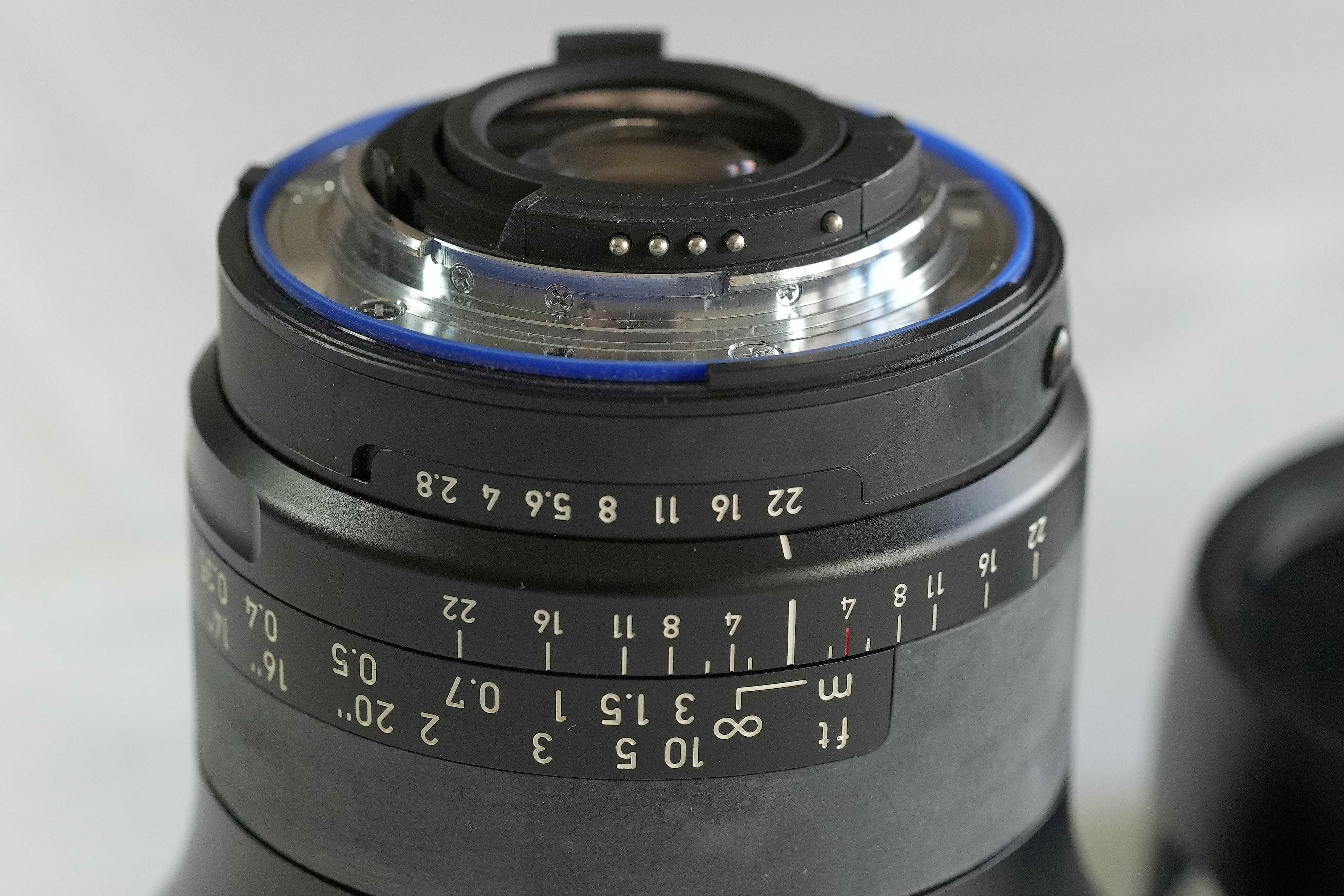 Lente Zeiss Milvus 2.8/18 ZF.2