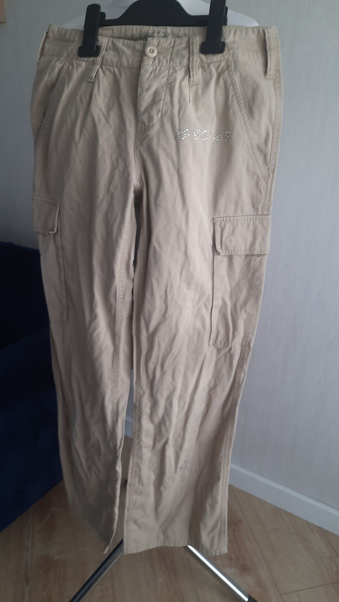 Rewelacyjne spodnie z szerokimi nogawkami I kieszeniami/36