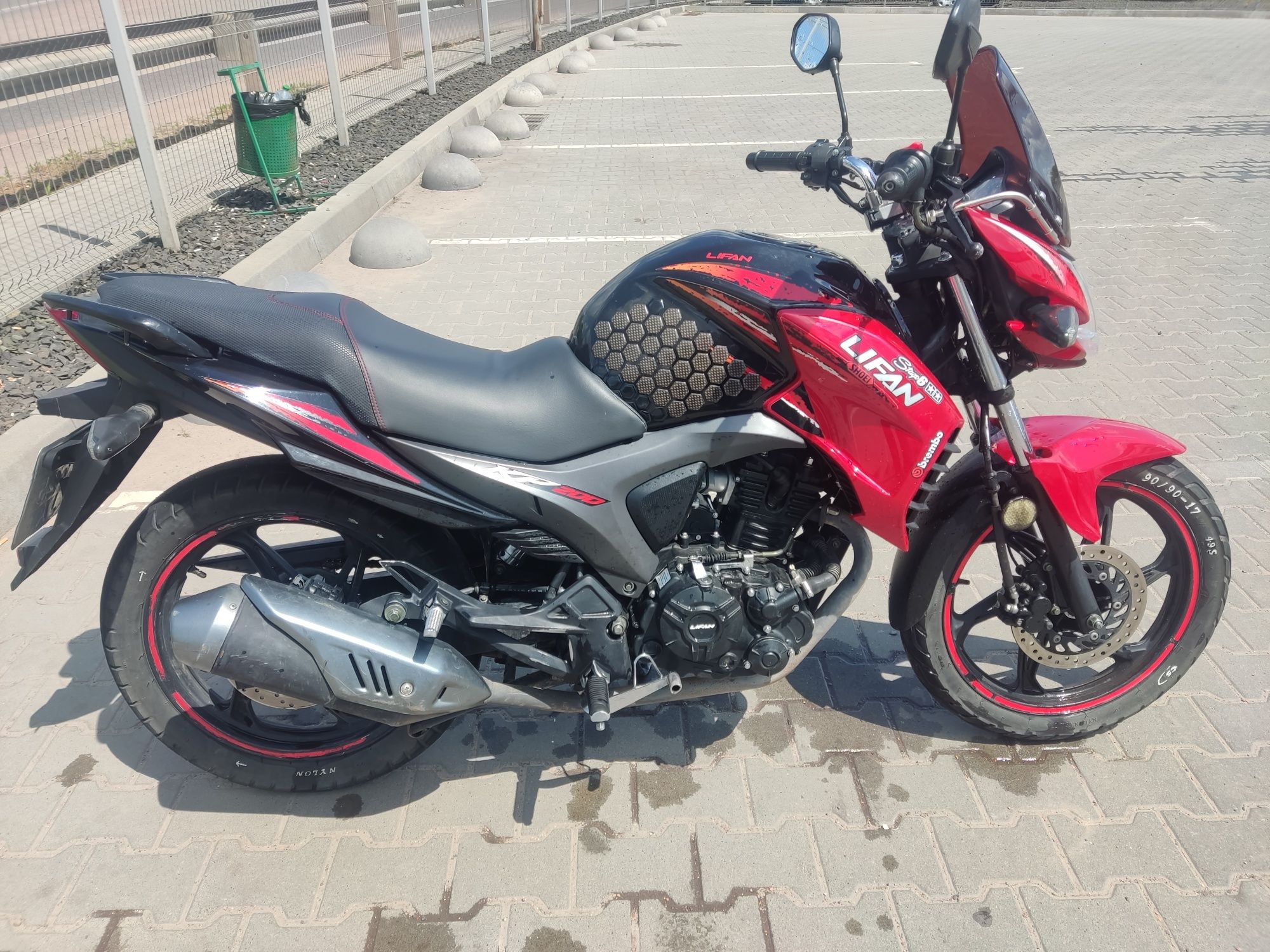 Продам Lifan kp200