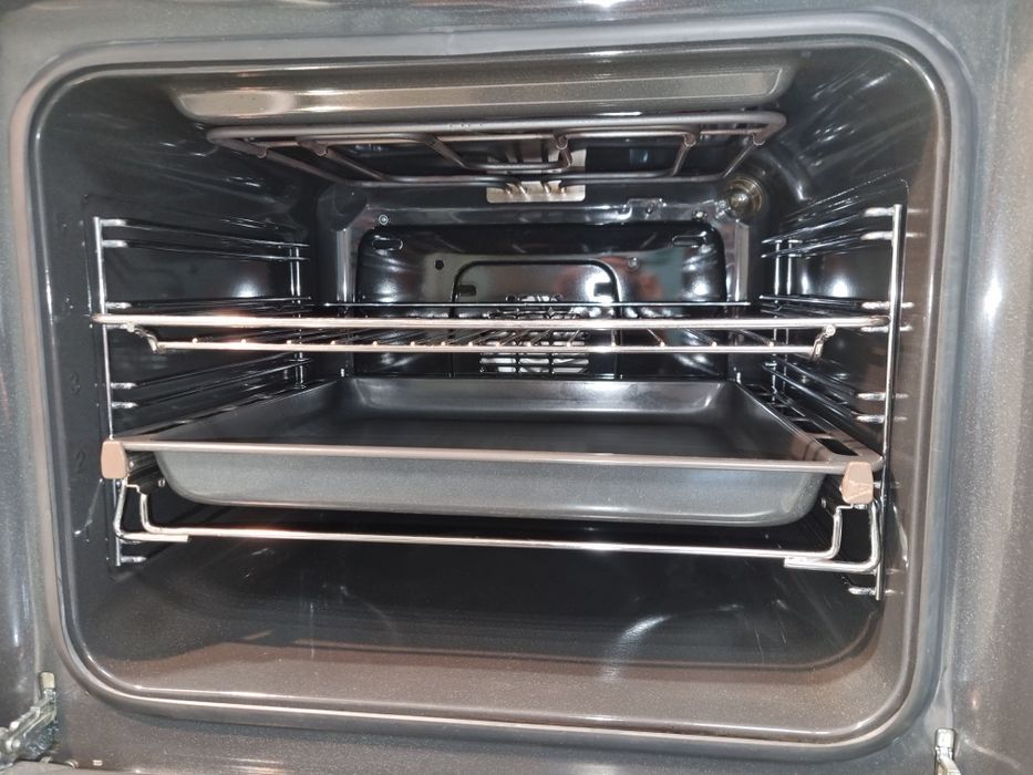 Біла цифрова духова шафа духовка пічка плита Mastercook