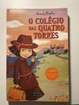 O colégio das quatro torres