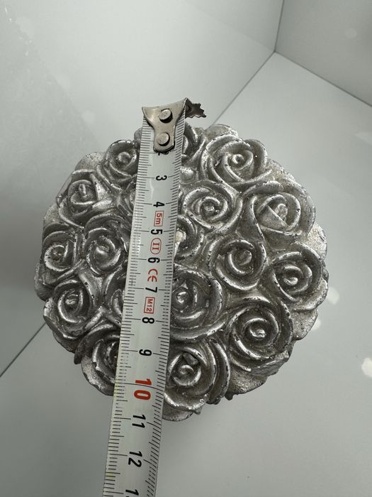 Velas de decoração ( 1 cinza , 1 branca )