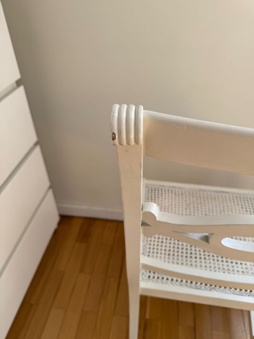 Cadeira em palhinha pintada de branco