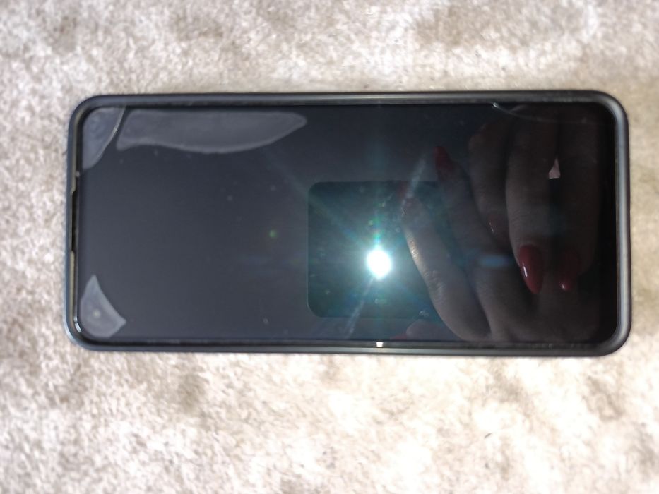 Rialmi 8  6/128 в ремонті не був