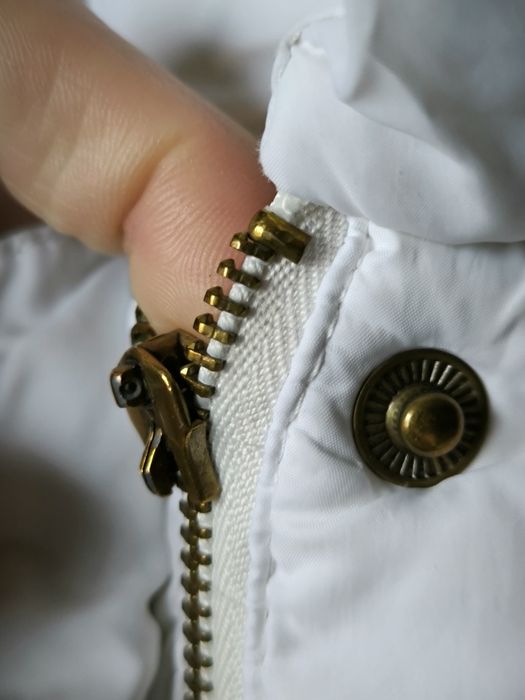 Tommy Hilfiger damska kurtka M biała lekka puchowa przejściowa pikowan