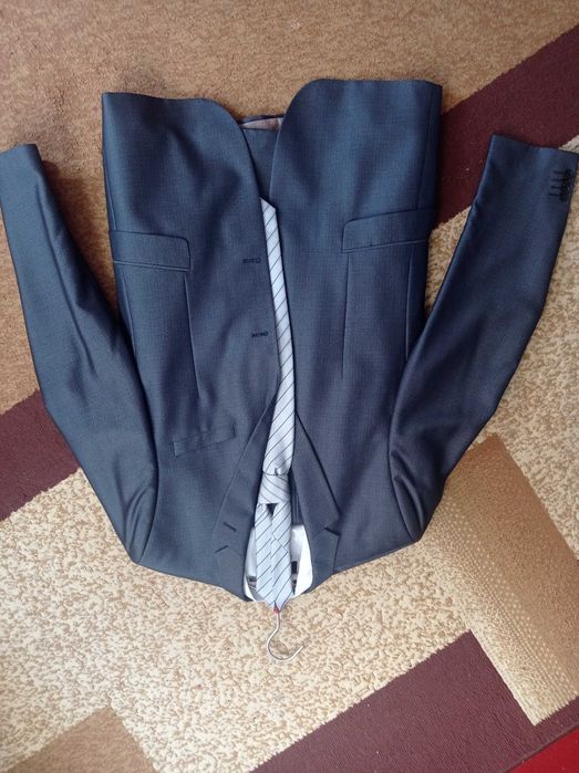 Костюм чоловічий