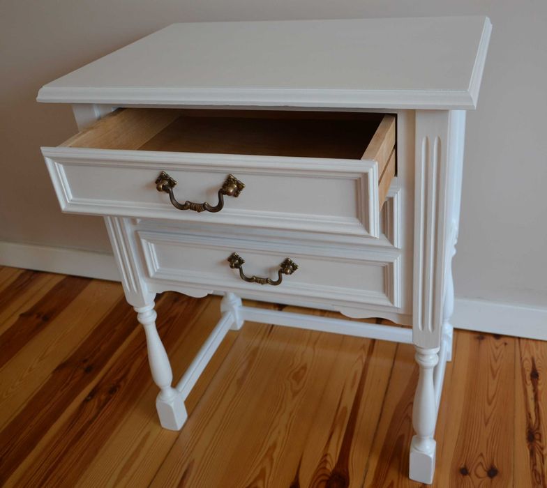 Konsola drewniana po renowacji