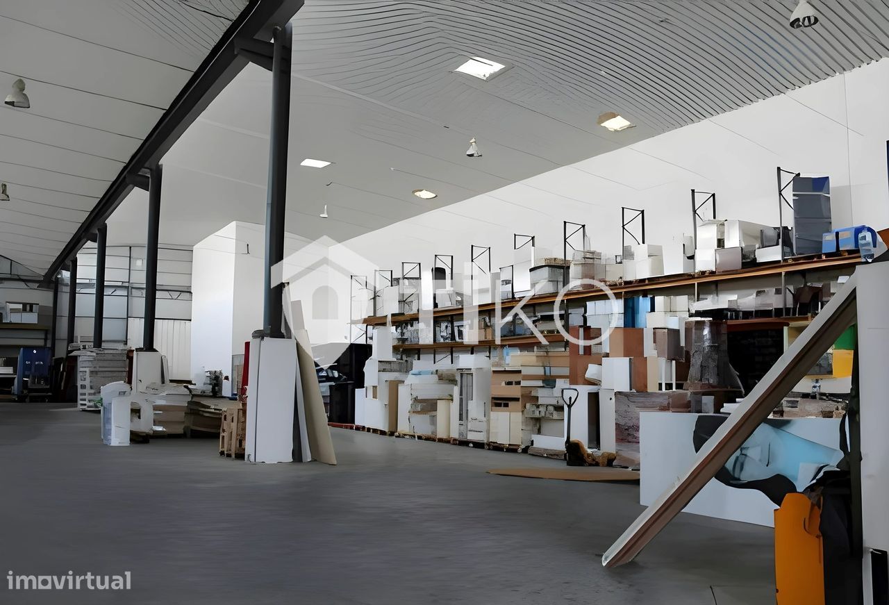 Armazéns logísticos e industriais em Arruda dos Vinhos, Lisboa