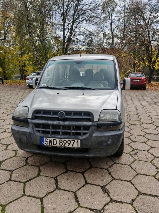Samochód Fiat doblo