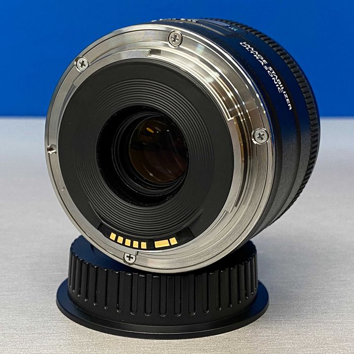 Canon EF 28mm f/2.8 IS USM