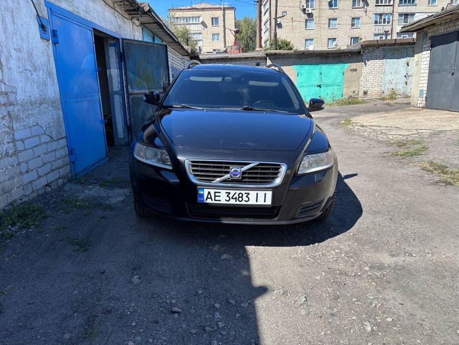 Авто Volvo V50 2008