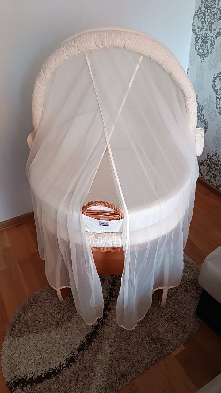 Плетена колиска Ikea